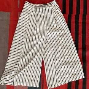 Striped, high waisted, cropped, wide leg pant